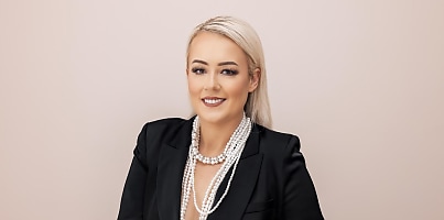 hayley van de ven remax reb rvue7o