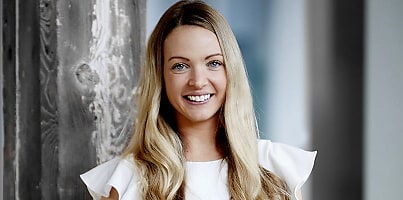 Dr Nicola Powell reb