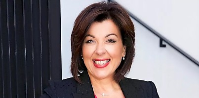 Maria Findikakis reb