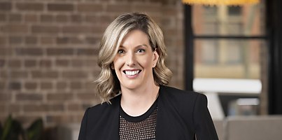 jacqui barnes laing simmons reb pzkktu