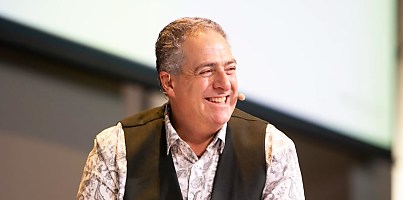 manos findikakis event 2025 reb g9rfq2