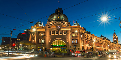 melbourne flinders night reb meoi3t