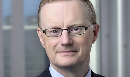 Philip Lowe reb
