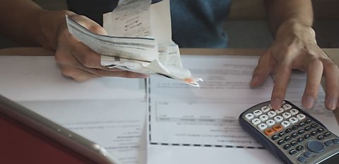 Salvos calls on Aussies to reassess their debt