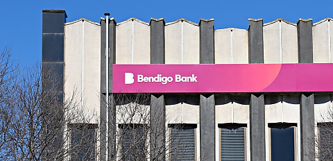 Government must act as more bank branch closures threaten jobs, union says