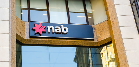 First of the big 4 banks cuts fixed rates