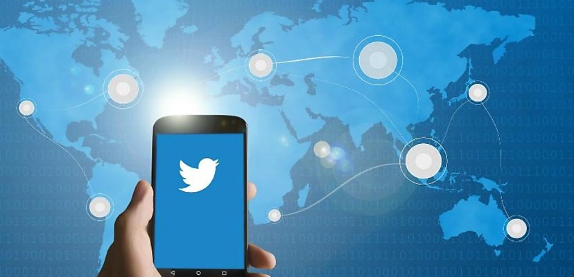 Twitter users watch as their old tweets return from the dead