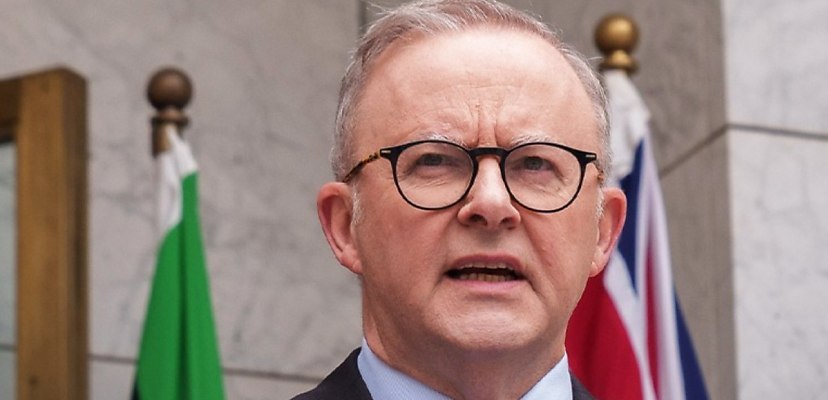 Albanese announces social media ban for under-16s