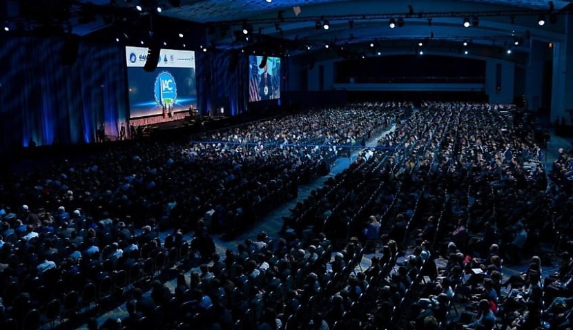 Young Australians win scholarships to Paris space conferences