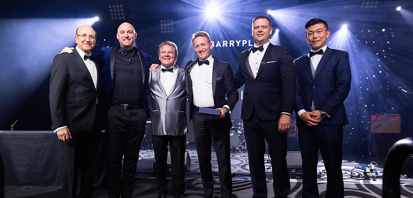 2  Agent Profile   L R Vic Care Daniel Cripps Barry Plant Brendan Murphy Brett Smith Ricko Su saao93