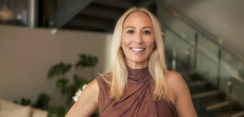 adriana cameron place reb h5nqjb