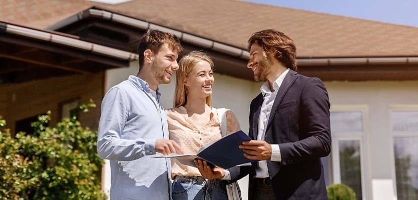 agent client selling property reb d7y189