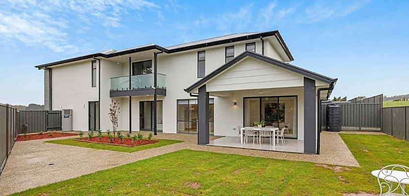 century 21 SA children auction reb iwzyga