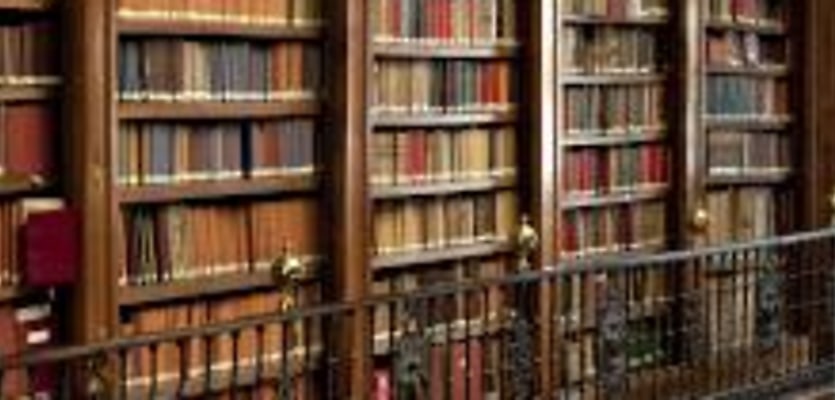 books library shelves