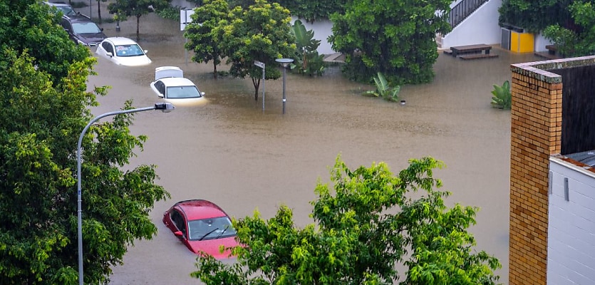 qld flooding reb nvstjq