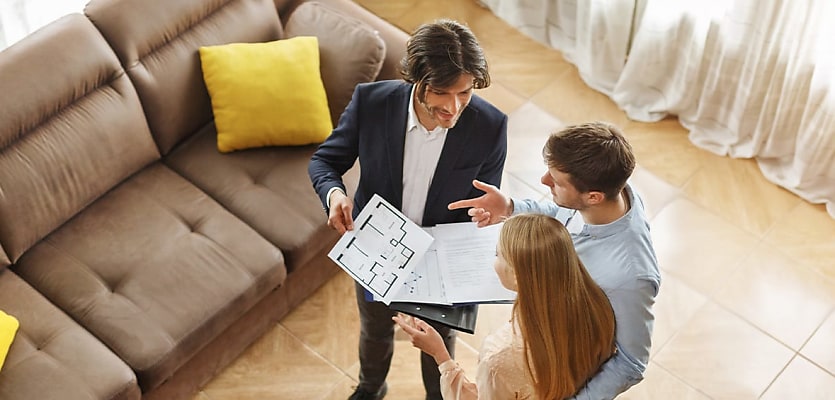 real estate agent selling clients reb bzo7zi