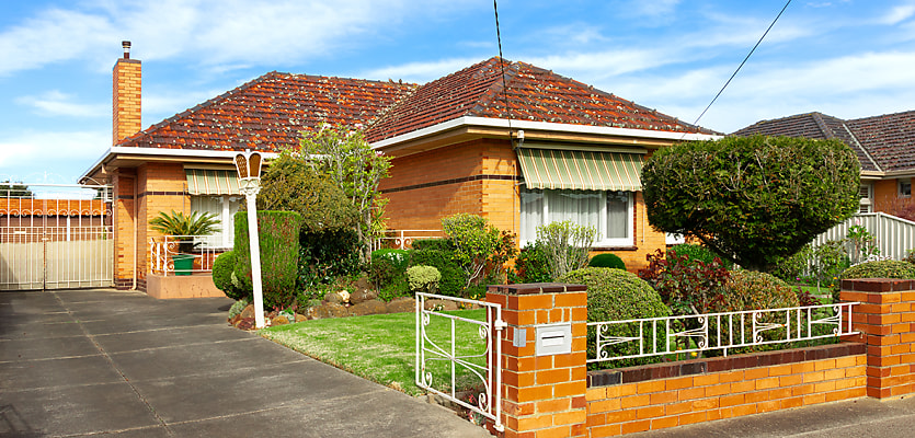 red brick house property reb l6bvds