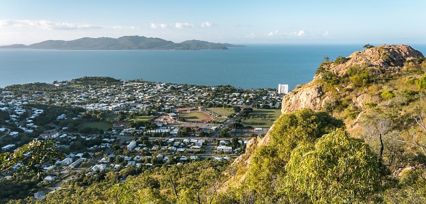 regional queensland suburbs aerial reb r3tzth