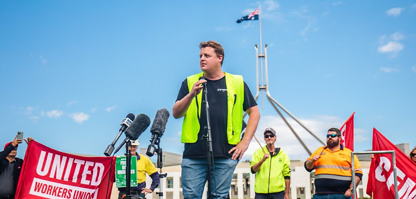 zach smith CFMEU campaign reb cxtxtu