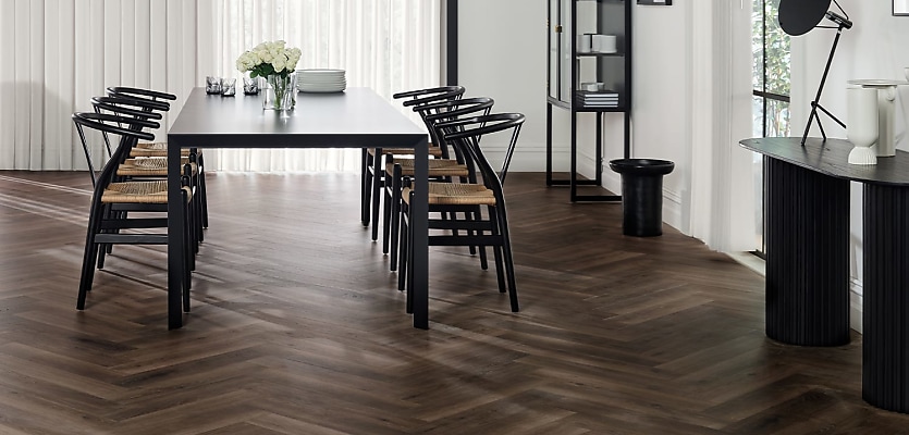 Real Estate Business Timber AmarrooHerringbone AmberOak ModernMono HR 1500x1000 jvmrks