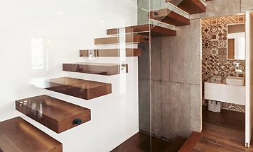 stairs bathroom reb