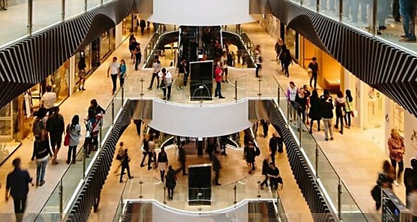 busy shopping centre reb coqywa