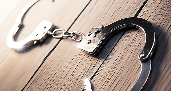 handcuffs reb wktf4w