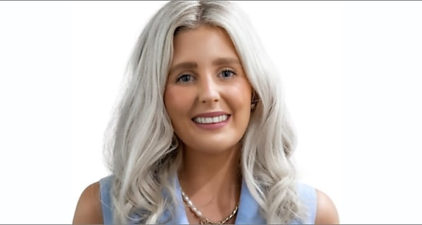 Stephanie Marshall reb