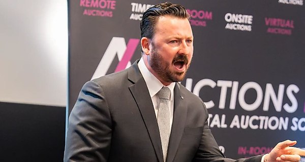 michael rebetzke apollo auctions reb ztwkf8