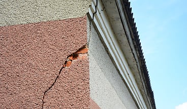 house cracks_spi_cywoct