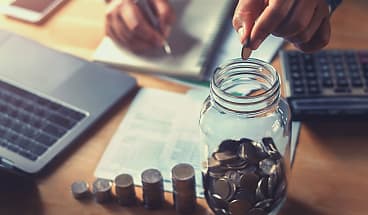 saving money concept_spi_ooyglg