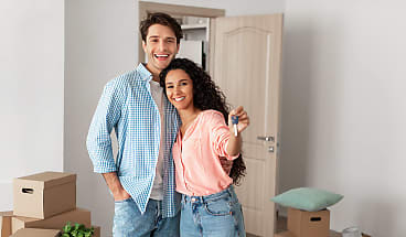 young couple buying house_spi_a1nbbu