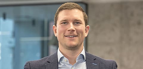 Brokers choose non-banks for speed and banks for scale