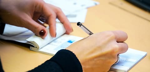 Bank cheques will cease to be issued from 2025