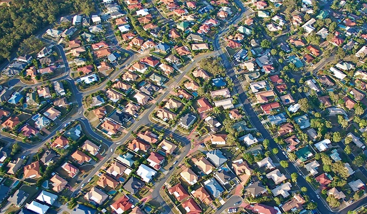 aerial suburbs property spi nmw5e2