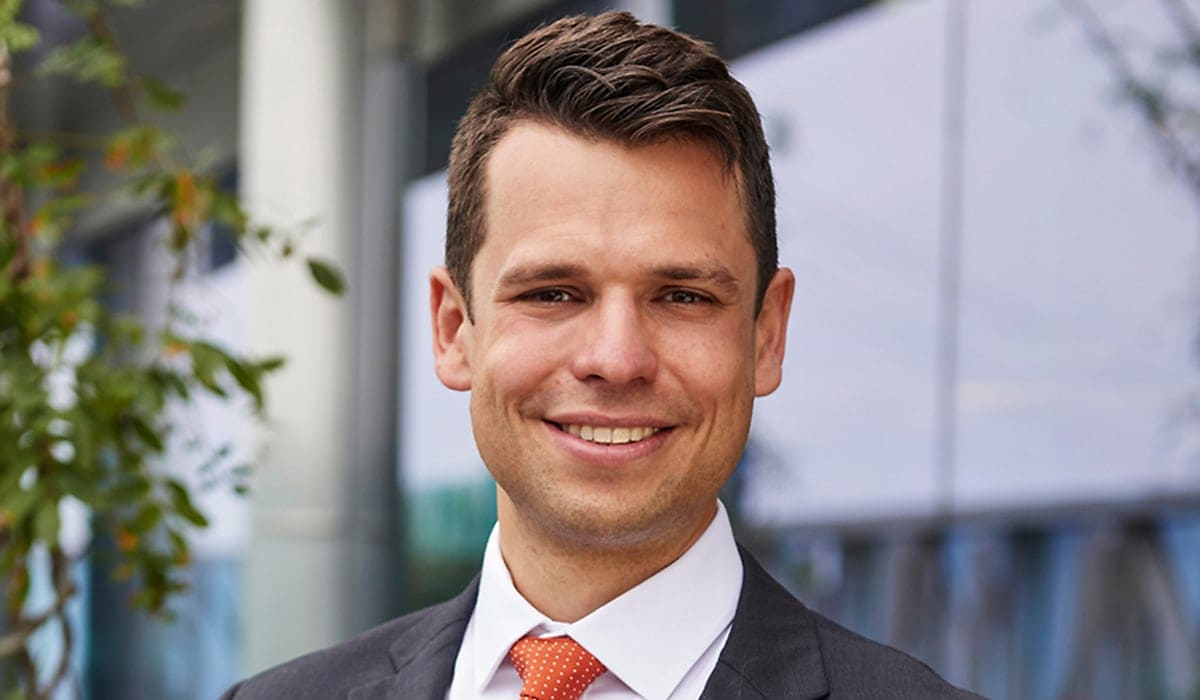simon kuestenmacher spi fug9tr