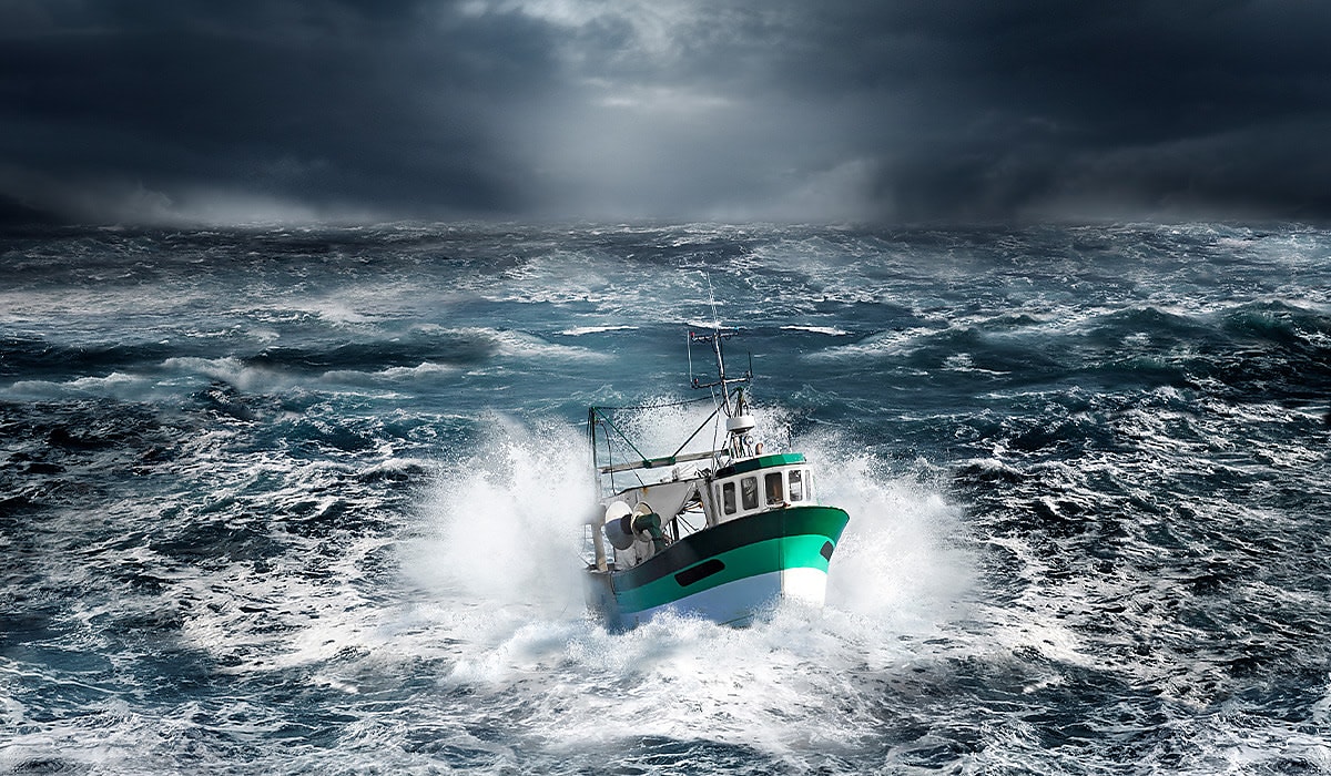 ship in storm spi c1xpuv