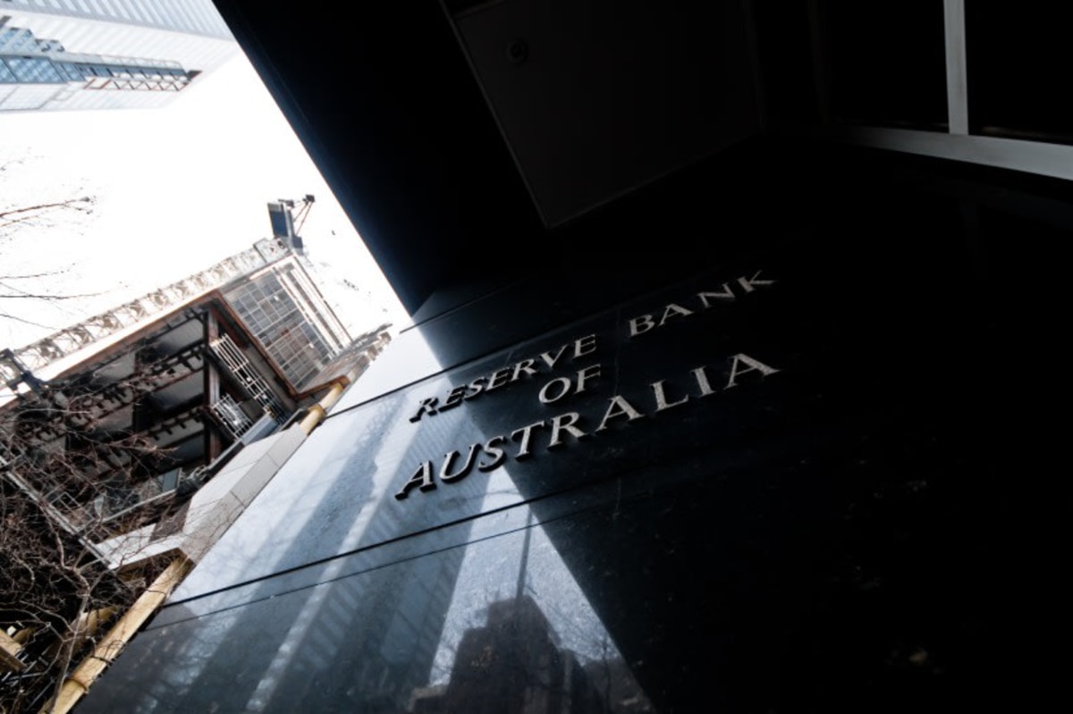 Lowe announces last rate decision as RBA governor - Vimarsana News