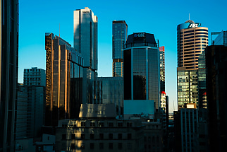 ANZ’s company-borrower mortgage clampdown: a risk reset with wide spillovers for SMEs, investors and non-banks