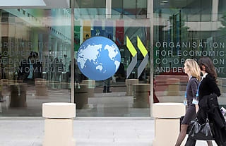 us wins preferential treatment under side by side oecd global minimum tax rules