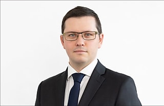 trustees should review trust deeds to avoid breaches at eofy legal specialist