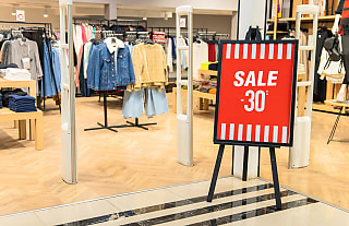 early discounts fuel retail sales surge ahead of festive season