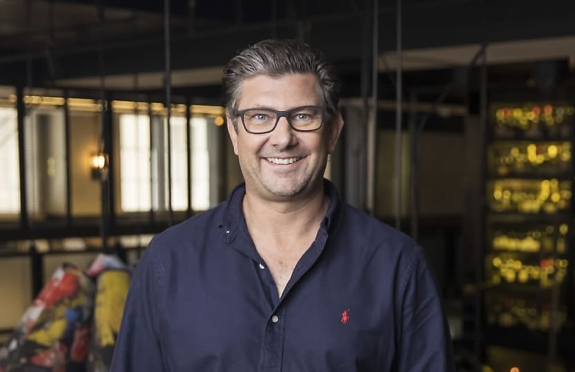 drop in wages reflects turbulent time for hospitality retail sectors