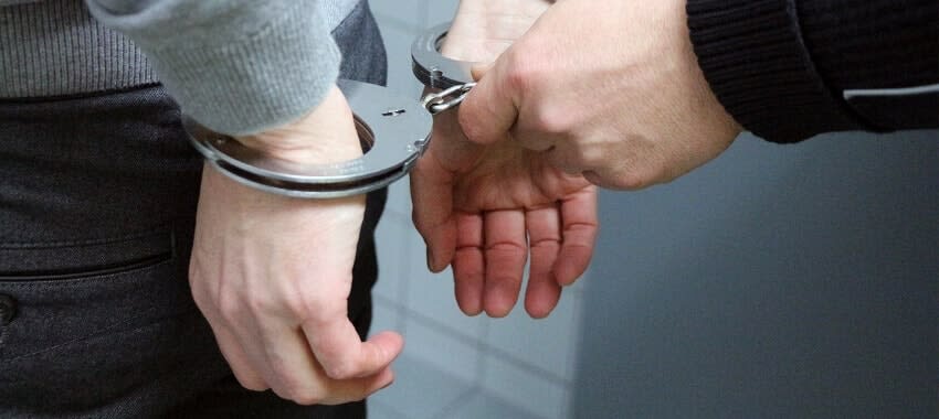 handcuffs  