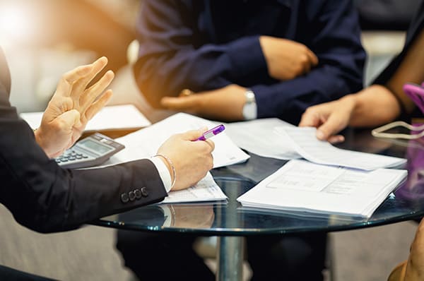 https://res.cloudinary.com/momentum-media-group-pty-ltd/image/upload/v1655200593/ifa/News/financial-adviser-ifa.jpg