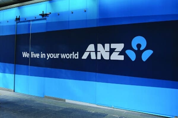ANZ flaunts benefits of exiting advice space