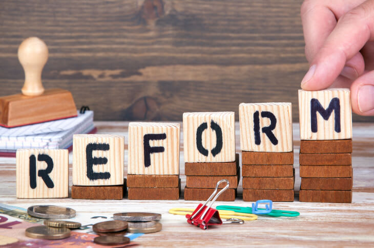 Former FSC CEO calls for meaningful