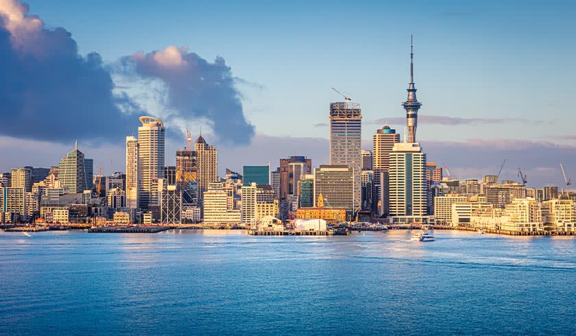 https://res.cloudinary.com/momentum-media-group-pty-ltd/image/upload/v1655780072/Smart%20Property%20Investment/intro-images/839x487/new-zealand-auckland-spi.jpg
