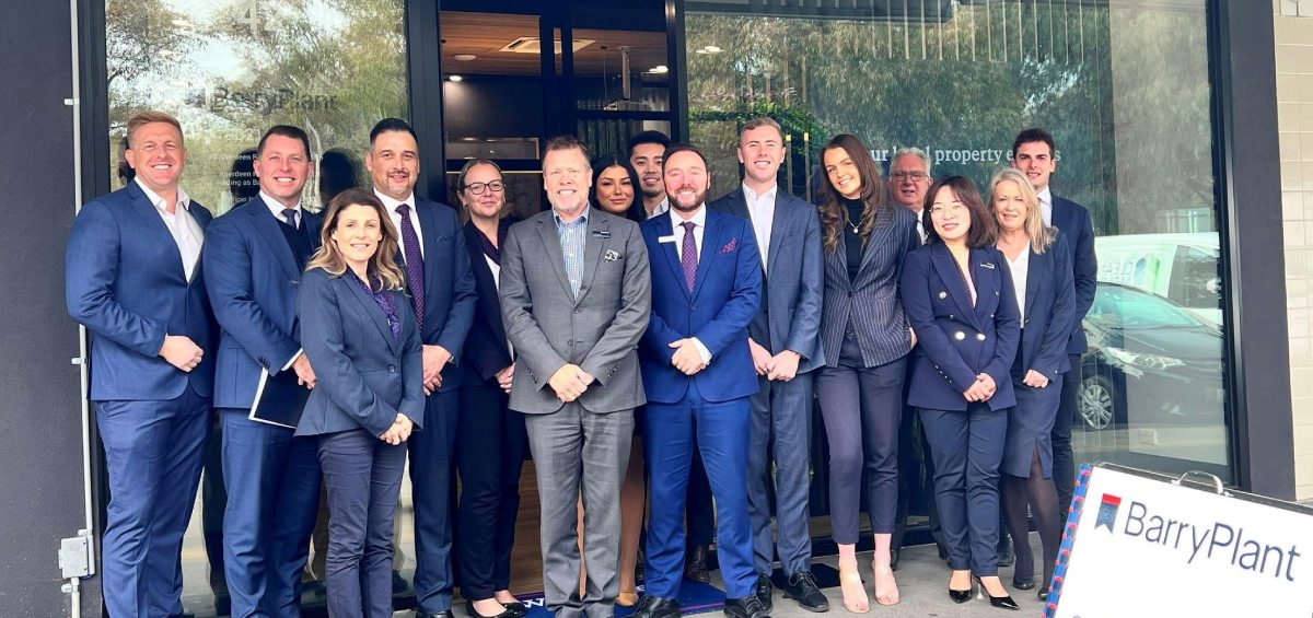 4 franchisees expand under Barry Plant