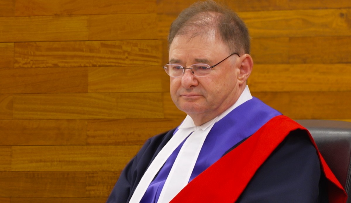 Judge suggests young lawyers unionise in face of 'poor treatment' - Vimarsana News